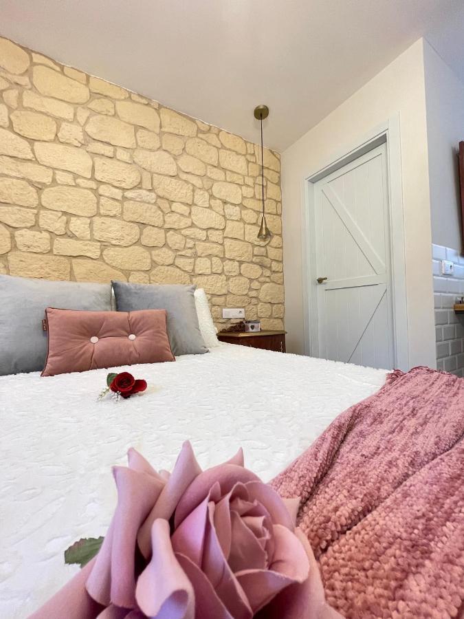 Alhama de Aragón Apartamentos La Somera מראה חיצוני תמונה